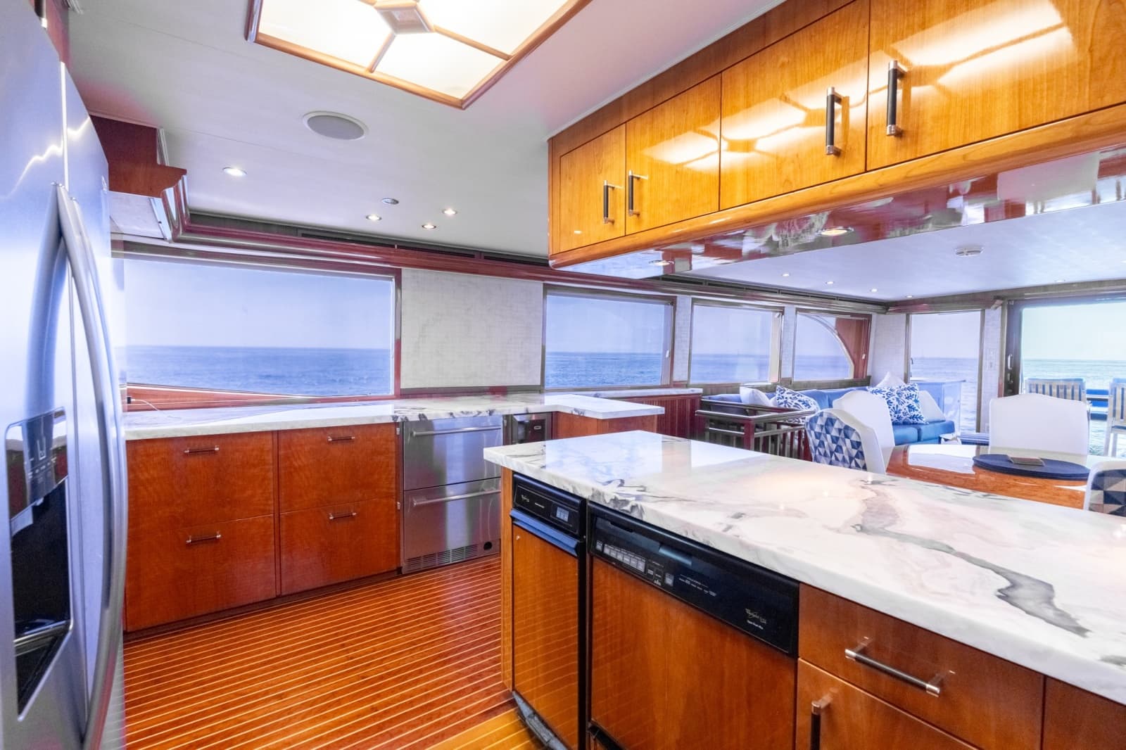 2000 Hatteras 75 Sport Deck - Photo 41