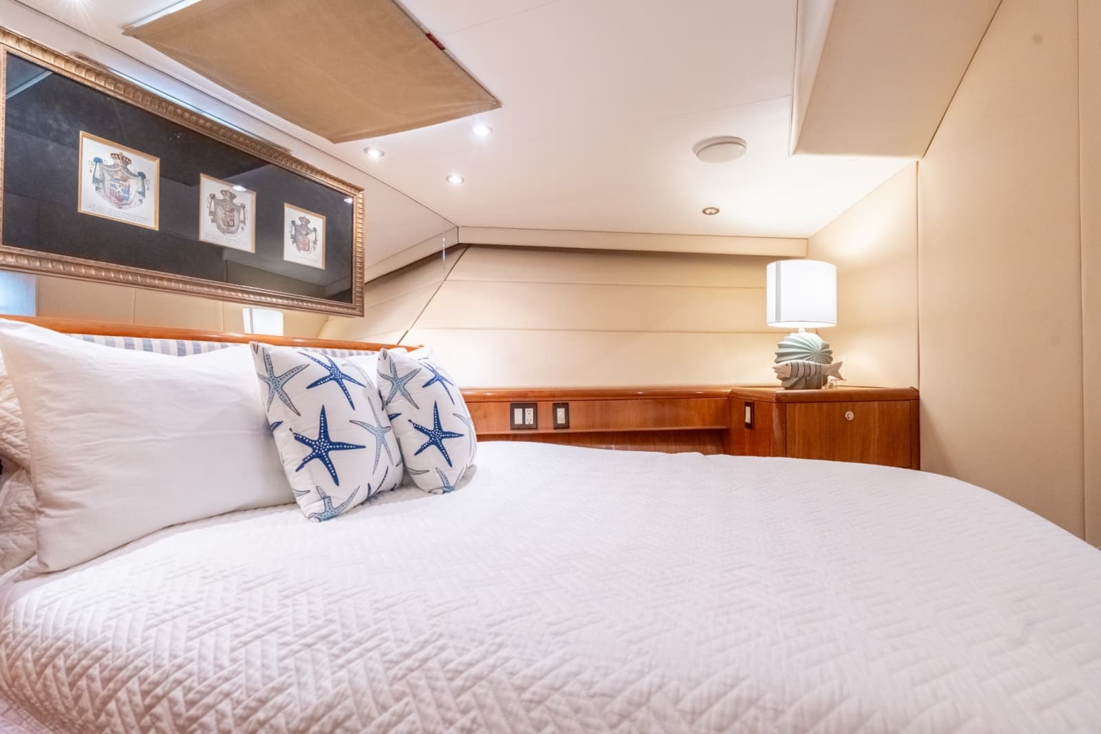 2000 Hatteras 75 Sport Deck - Photo 64