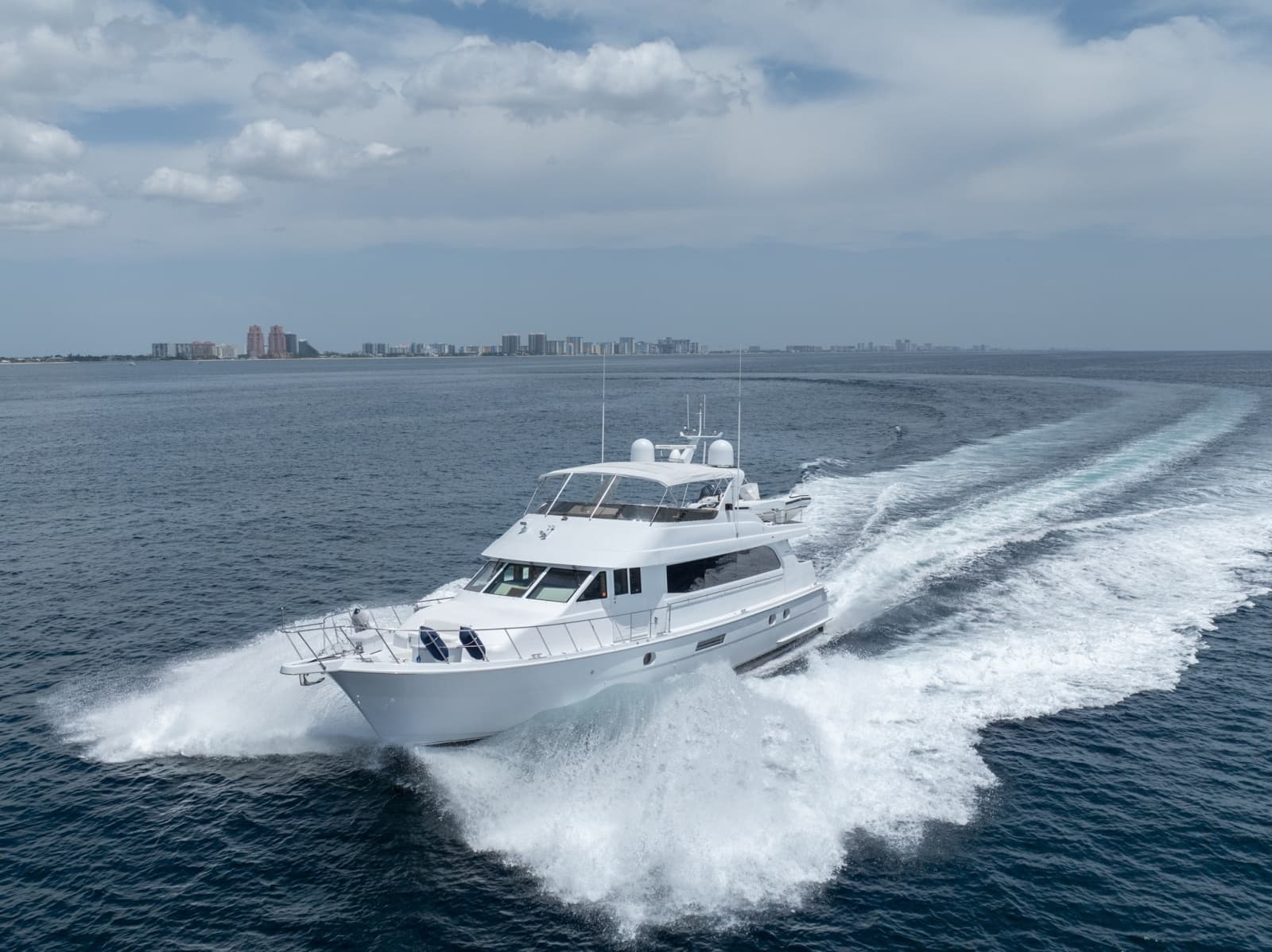 2000 Hatteras 75 Sport Deck - Photo 14