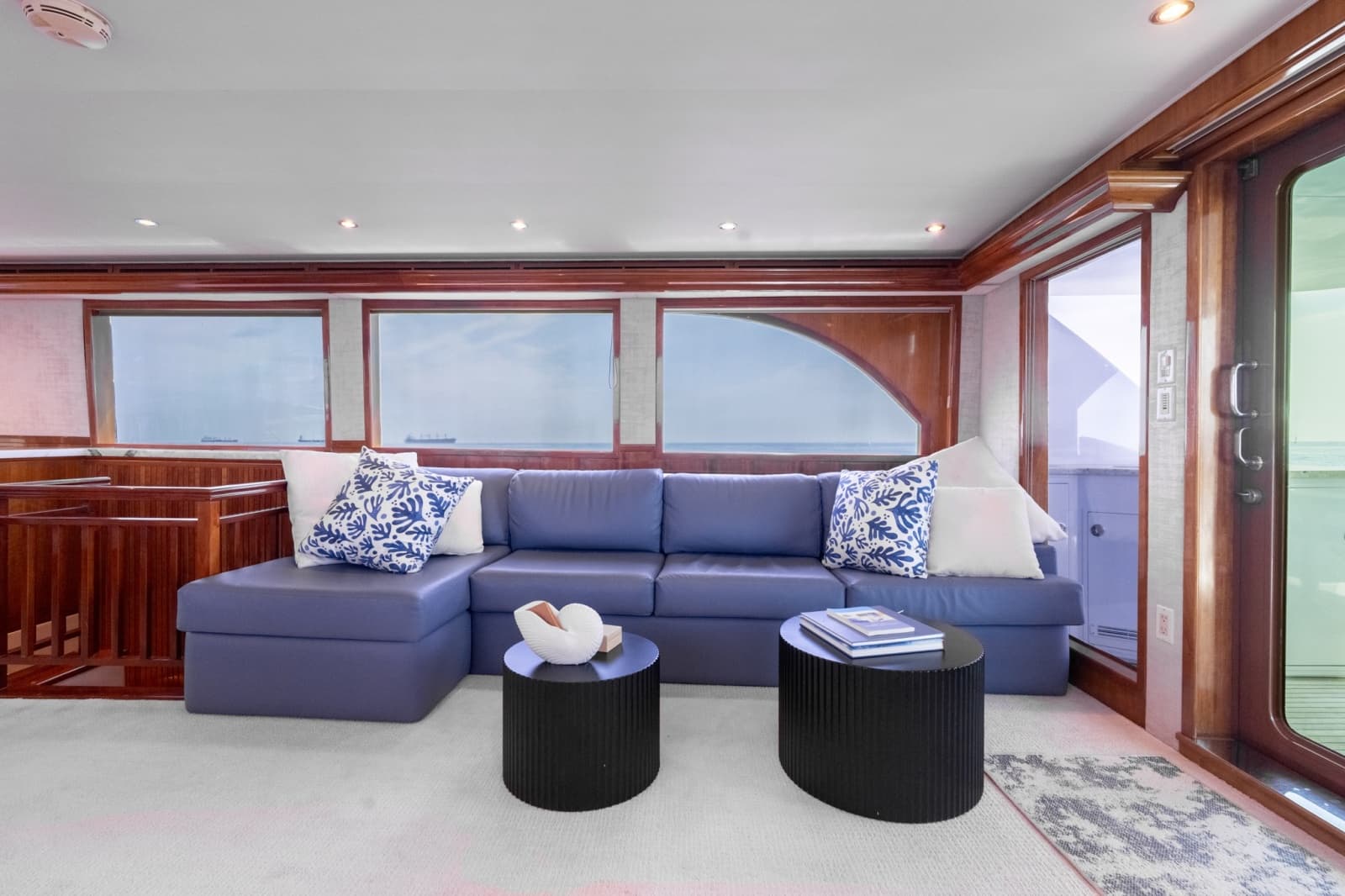 2000 Hatteras 75 Sport Deck - Photo 46