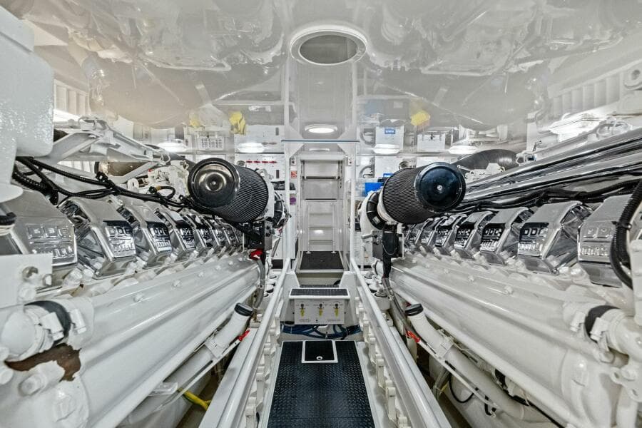 2008 Viking 64 Convertible