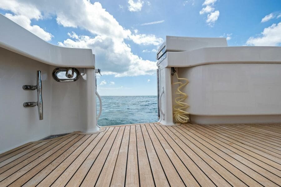 2008 Viking 64 Convertible 20%