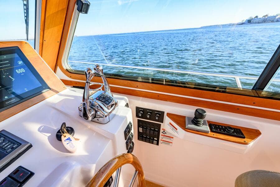 2009 Sabre 42 Hard Top Express