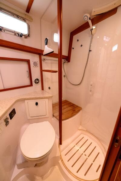 2009 Sabre 42 Hard Top Express