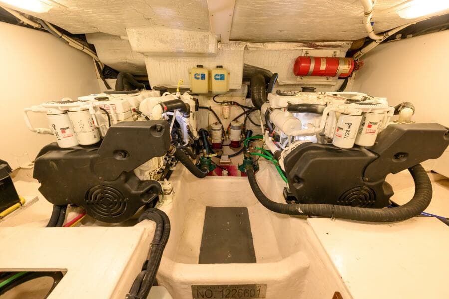 2009 Sabre 42 Hard Top Express