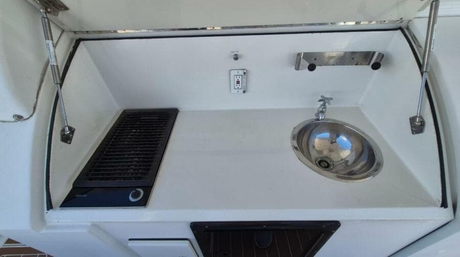 2003 Navigator Californian Veneti