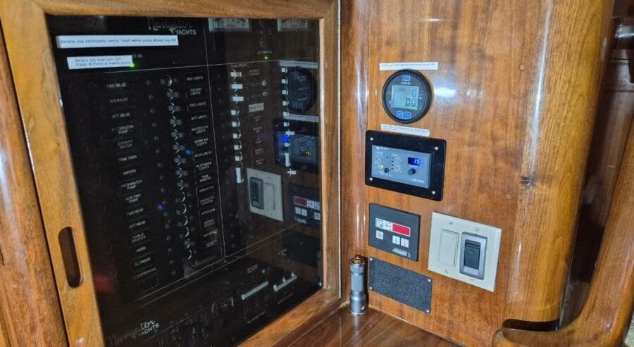 2003 Navigator Californian Veneti