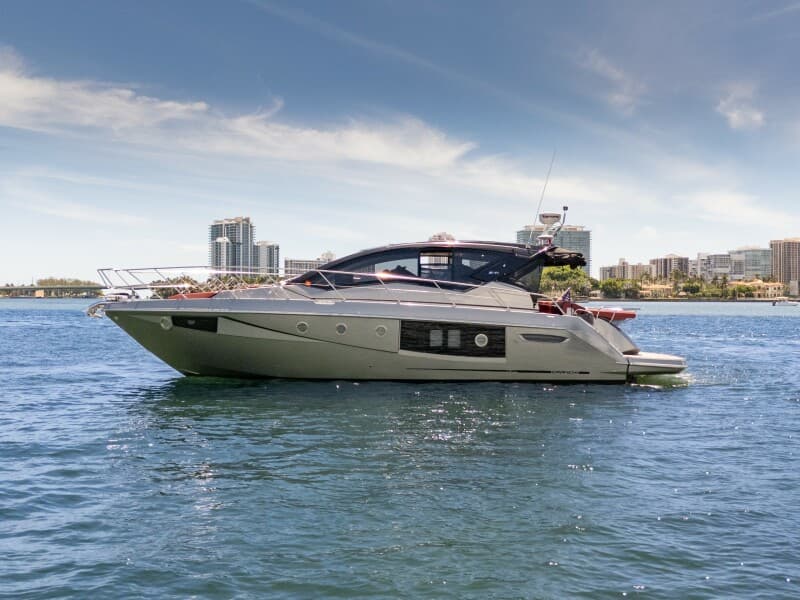 2022 Cranchi M 44 HT