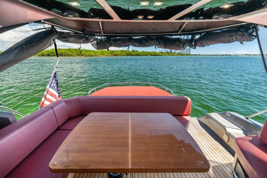 2022 Cranchi M 44 HT