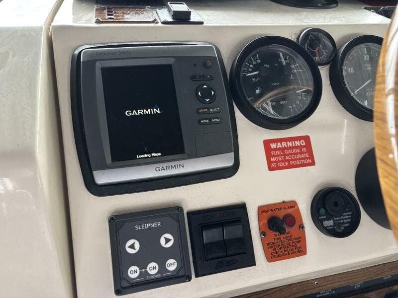 2004 Mainship Pilot 30 Rum Runner II