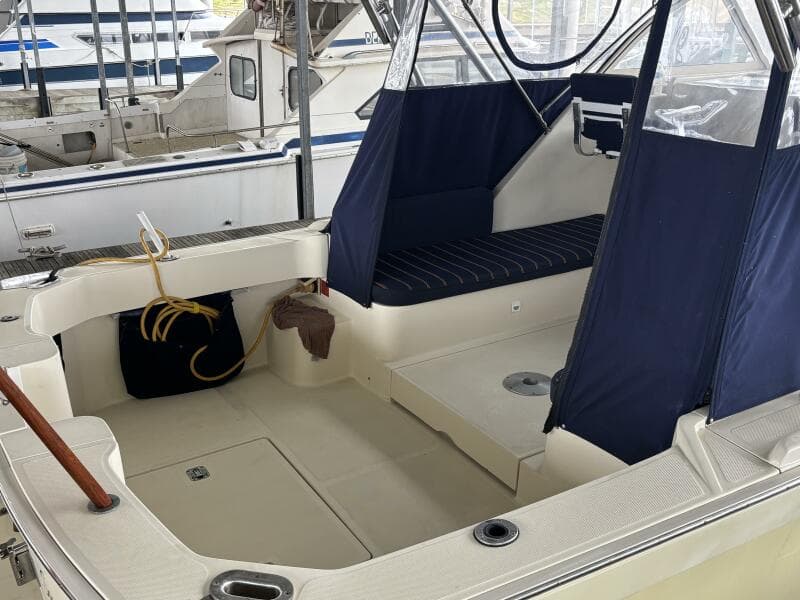 2004 Mainship Pilot 30 Rum Runner II