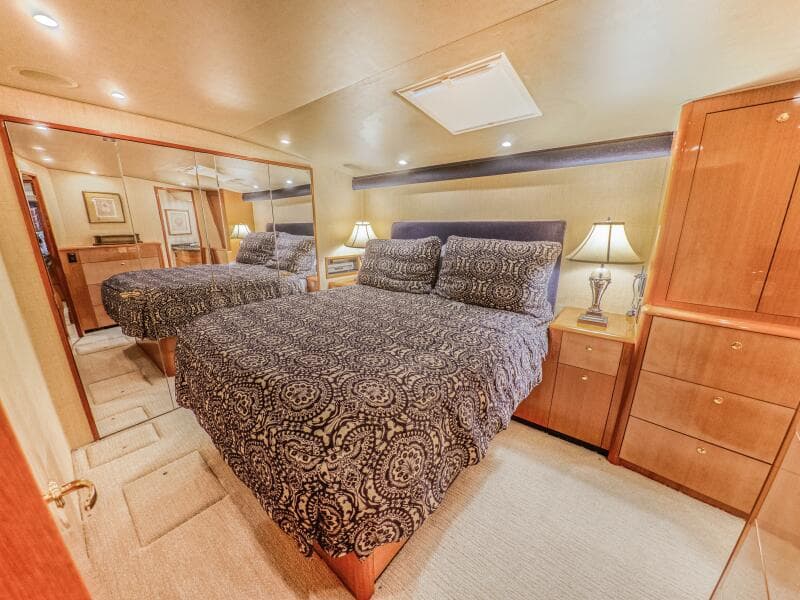 2003 Viking 65 EB - BELLA BETTY