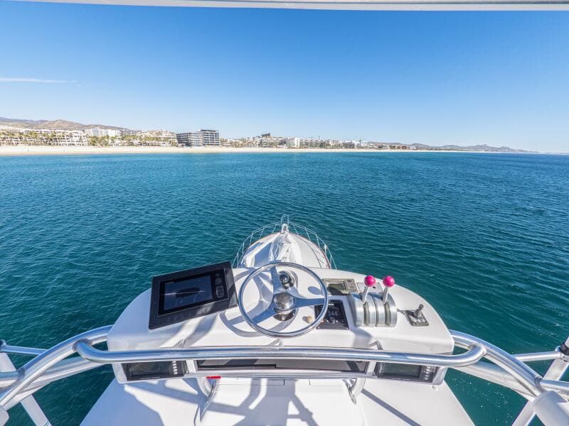 2003 Viking 65 Enclosed Bridge