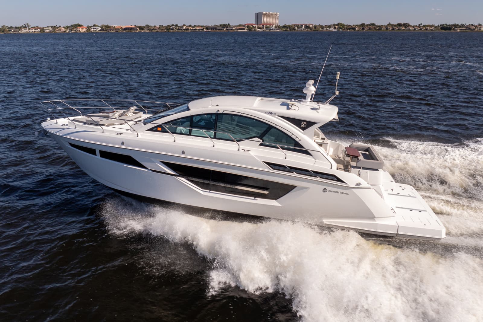 2020 Cruisers Yachts 50 CANTIUS - Photo 2