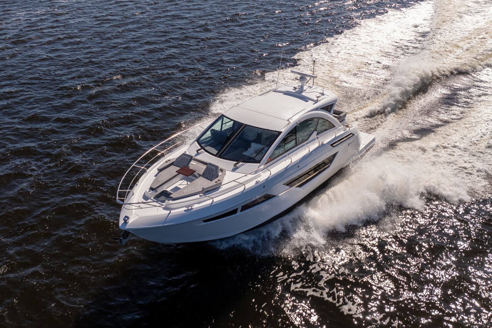 2020 Cruisers Yachts 50 CANTIUS - Photo 28