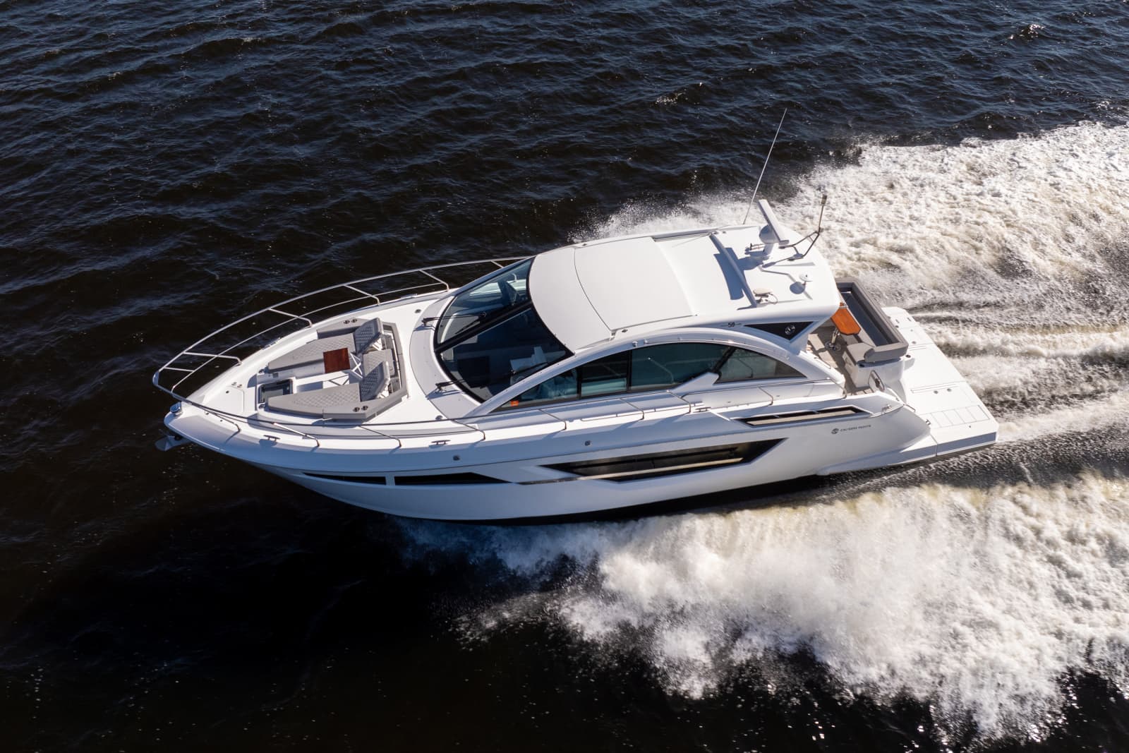 2020 Cruisers Yachts 50 CANTIUS - Photo 27