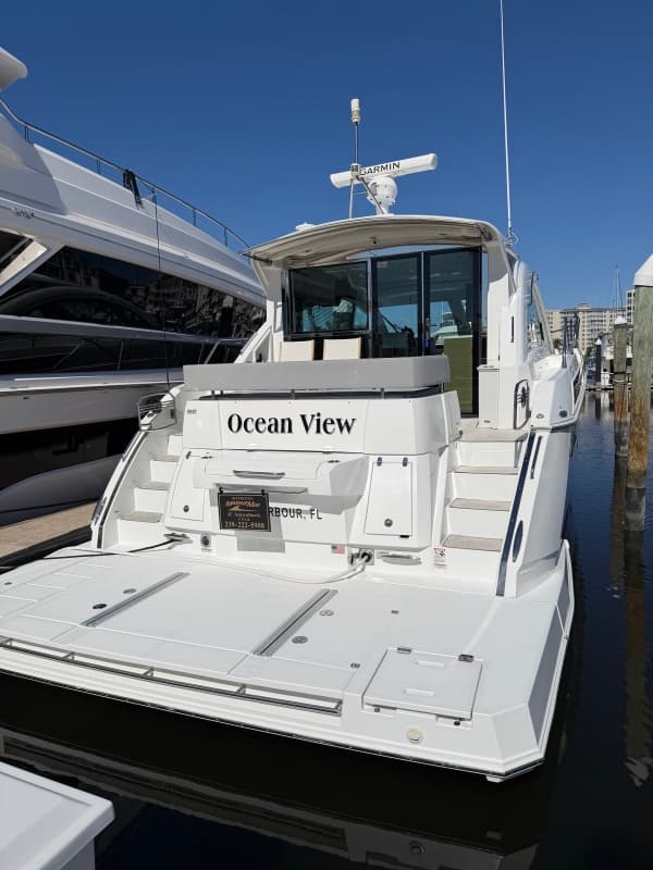 2020 Cruisers Yachts 50 CANTIUS