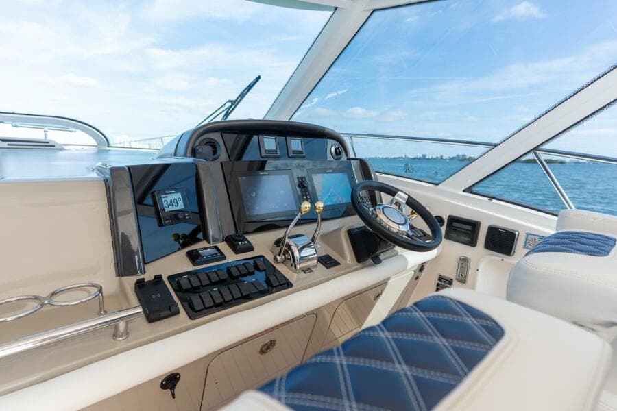 2005 Sea Ray 48 Sundancer