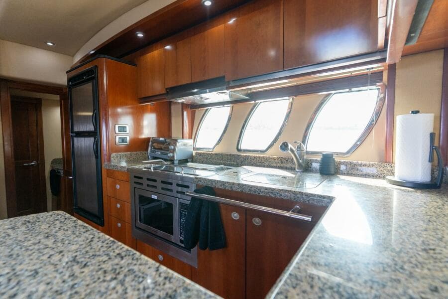 2005 Sea Ray 48 Sundancer