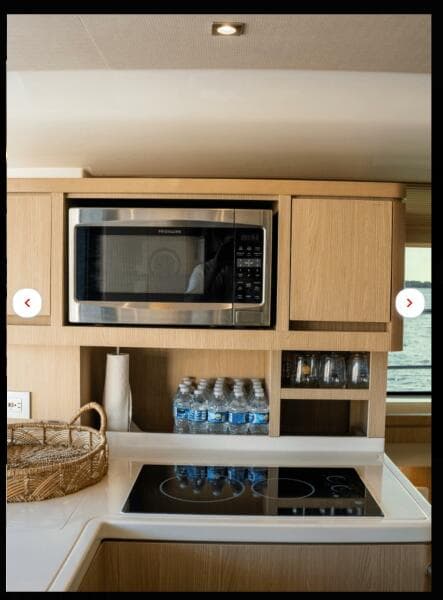 2018 Aquila 44 Yacht