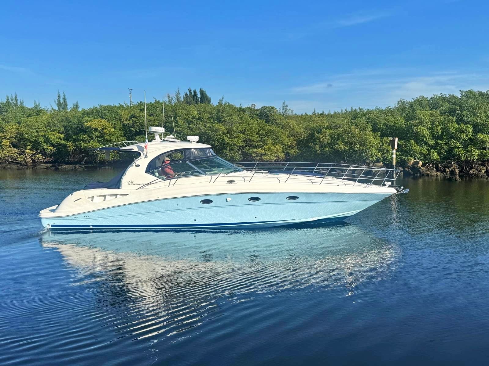 2005 Sea Ray Sundancer - Photo 1