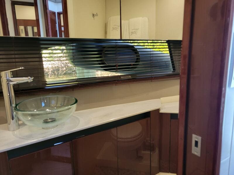 2017 Sea Ray Sundancer 460