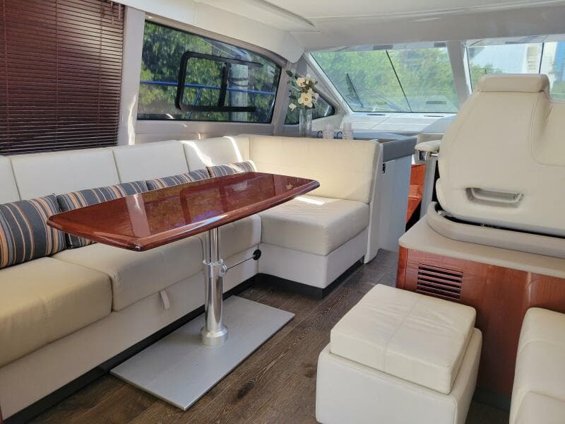 2017 Sea Ray Sundancer 460