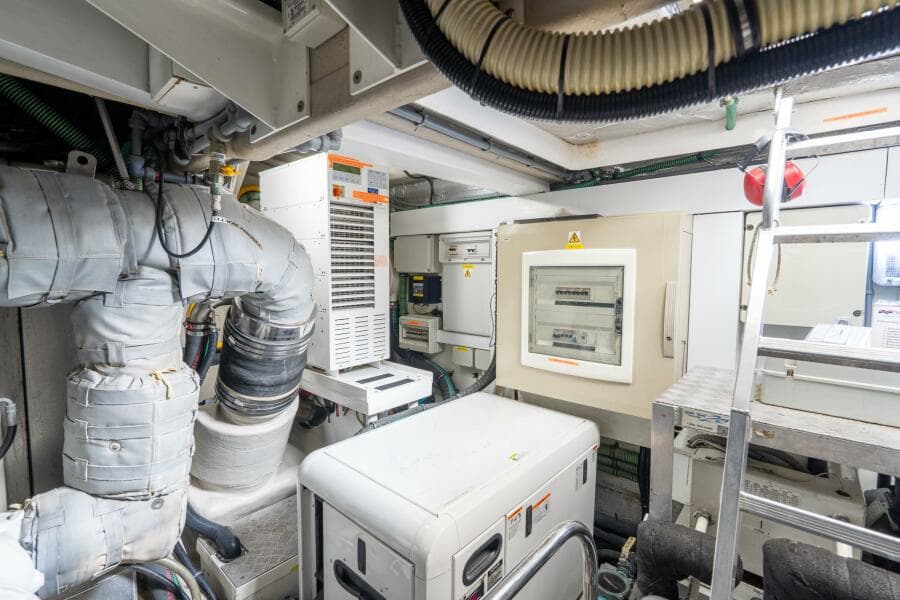 2008 Sunseeker Manhattan 70