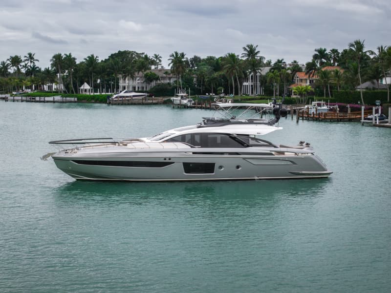 2020 Azimut S8