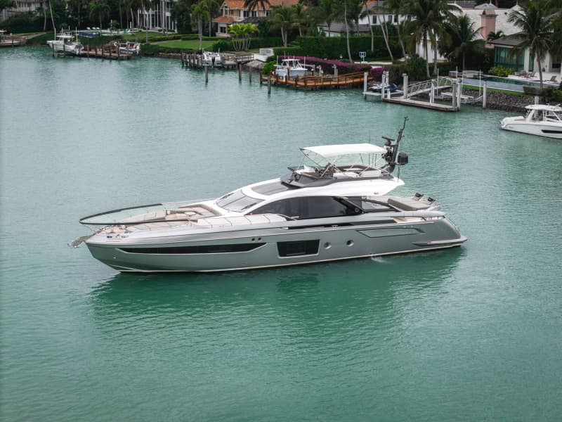 2020 Azimut S8