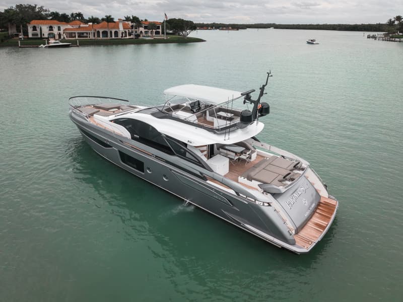 2020 Azimut S8