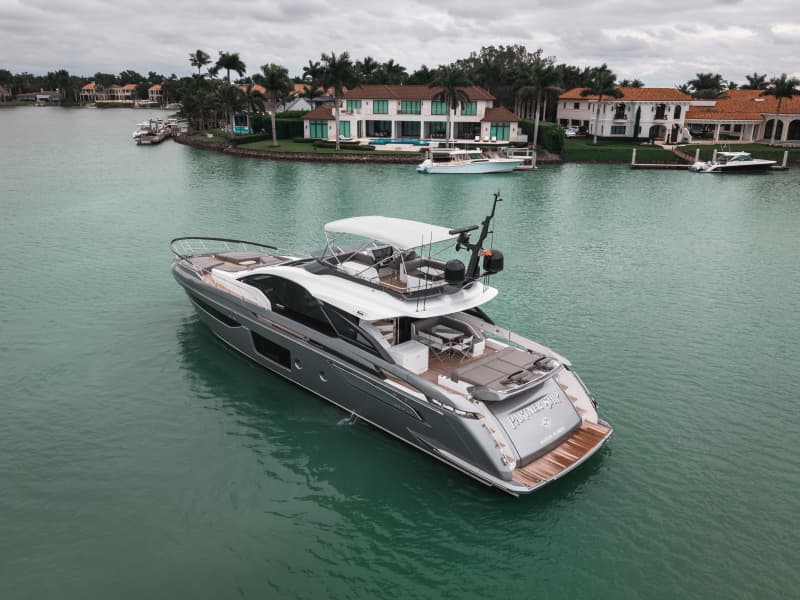 2020 Azimut S8