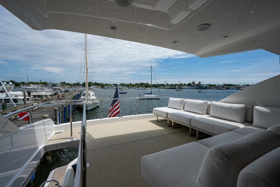Viking 75 MIRAGE -  Flybridge Aft Deck