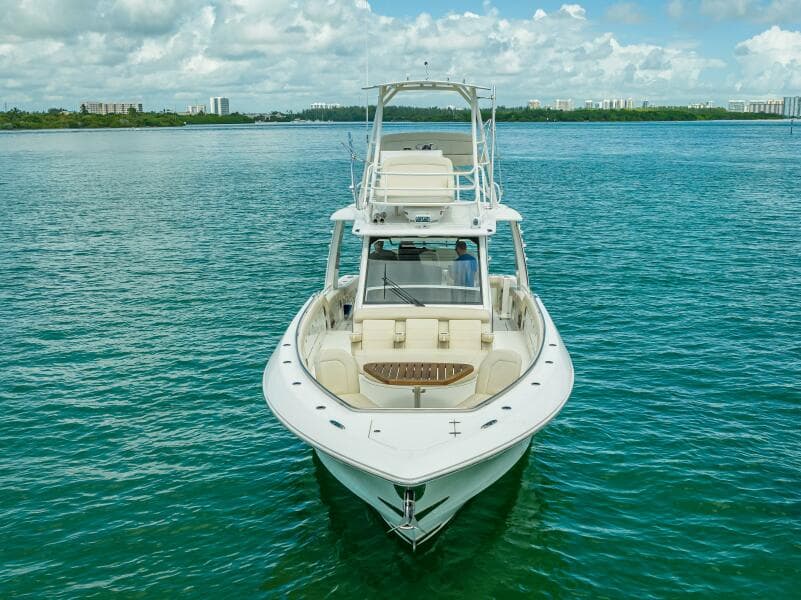 2016 Boston Whaler 