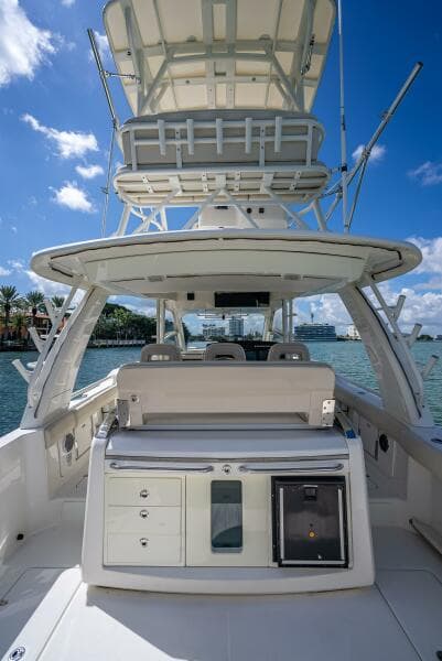 2016 Boston Whaler 