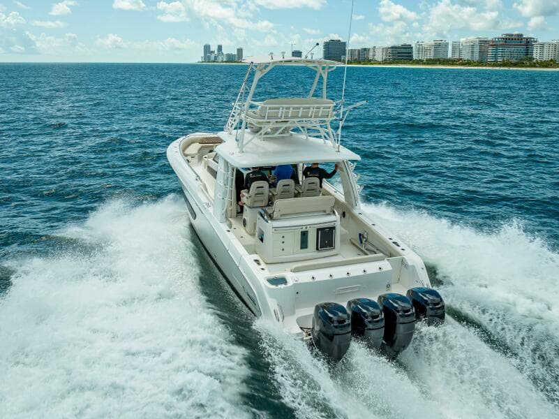 2016 Boston Whaler 