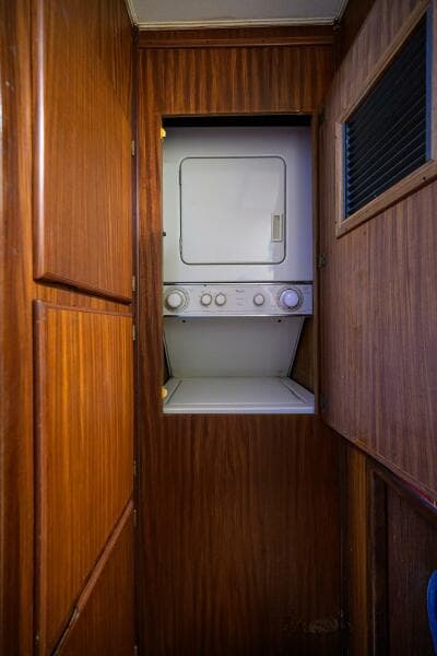 Hatteras 63 - Phantom - Washer/Dryer