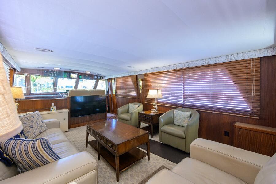 Hatteras 63 - Phantom - Salon 