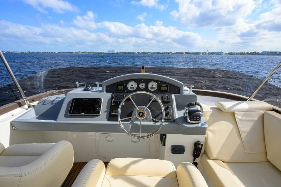 Beneteau 44 Stellar Seascape  - Bridge Electronics