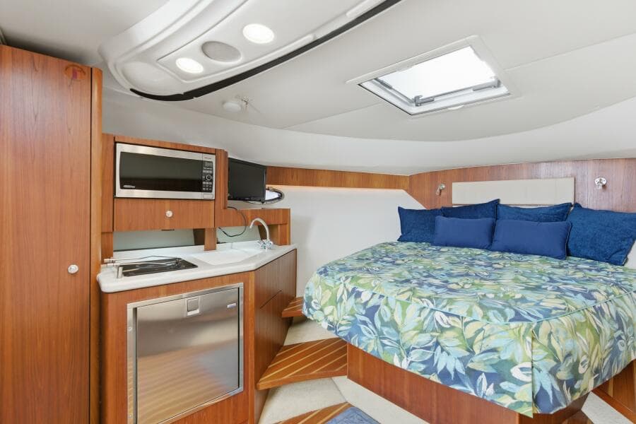 Tiara 31 Serenity- Cabin