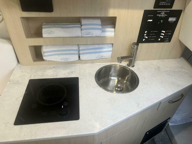 2024 Regal 26 Express