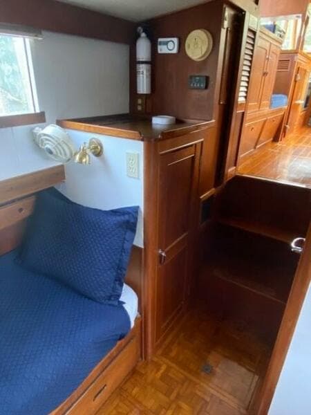 1981 Grand Banks  - Photo 36