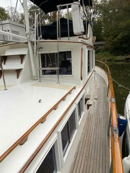1981 Grand Banks  - Photo 45