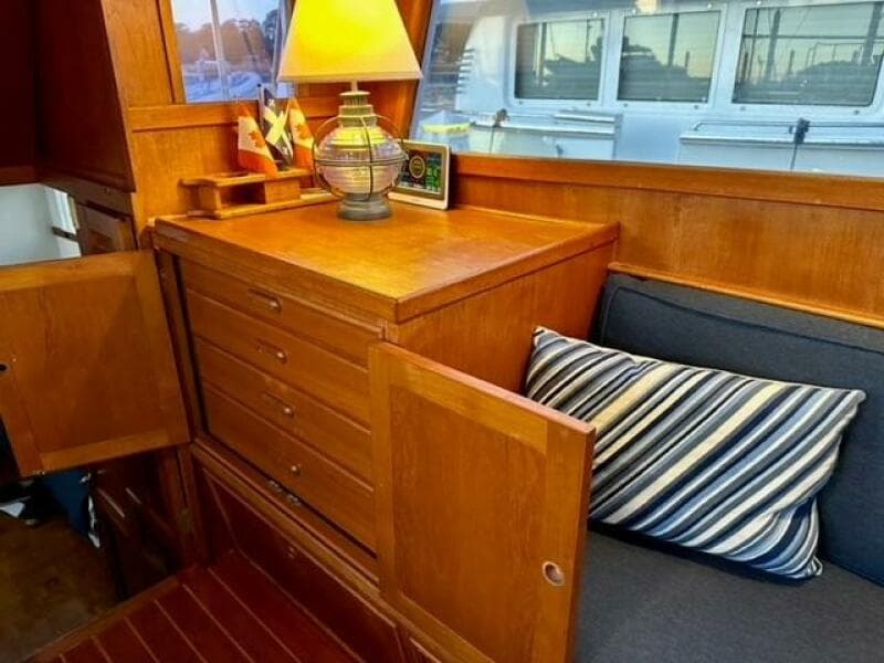 1981 Grand Banks  - Photo 16