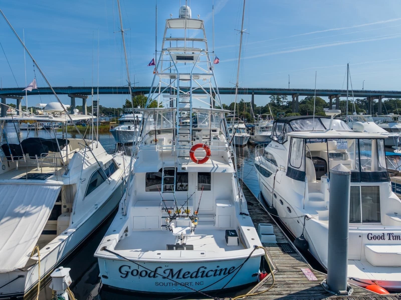 2000 Hatteras 55 Convertible - Photo 12