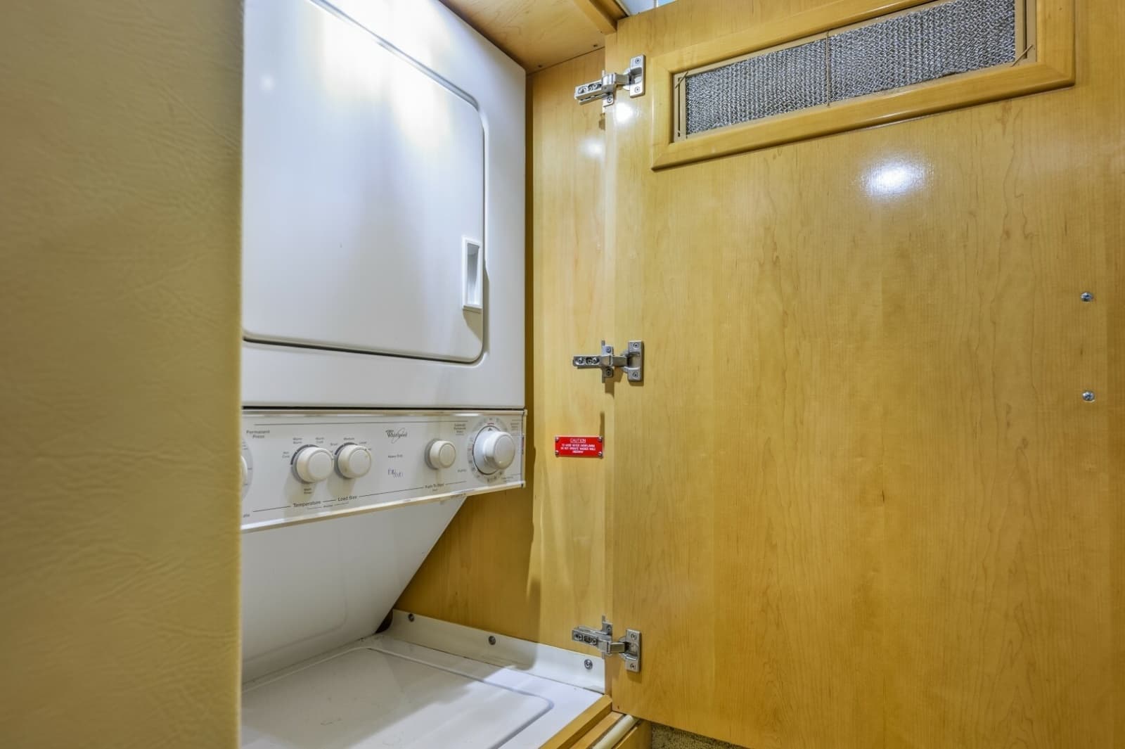 2000 Hatteras 55 Convertible - Photo 34