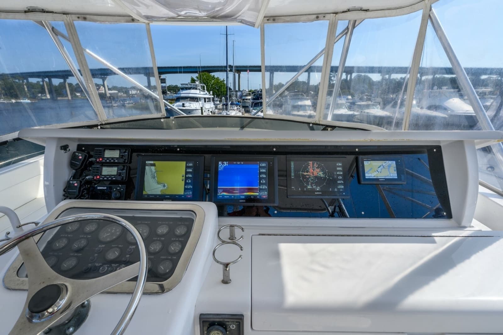2000 Hatteras 55 Convertible - Photo 9