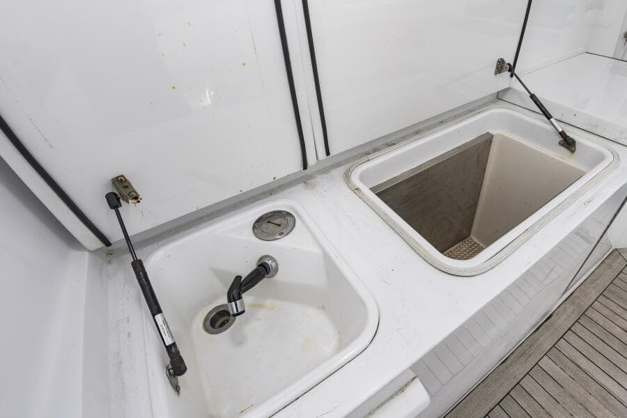 2001 Ocean Yachts 52 SUPER SPORT