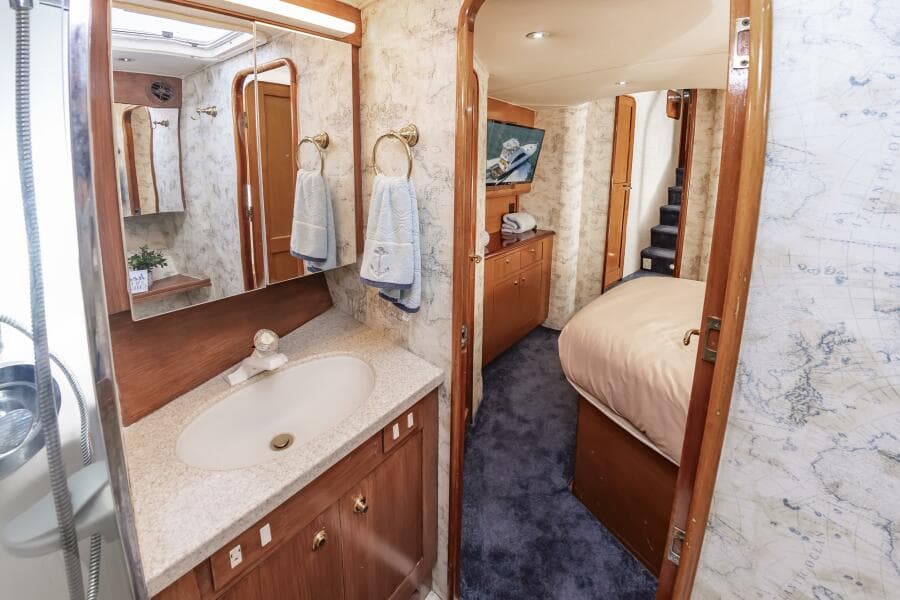 2001 Ocean Yachts 52 SUPER SPORT