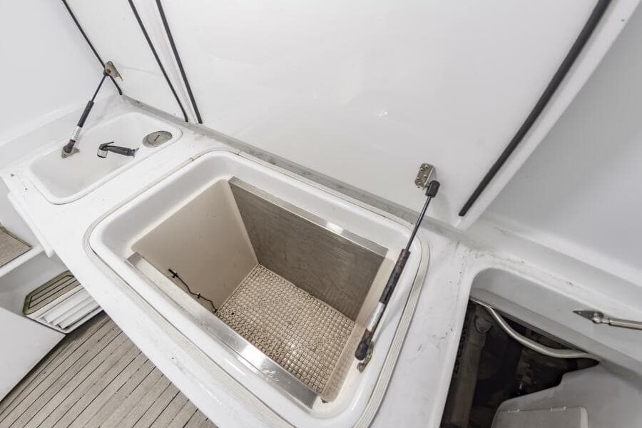 2001 Ocean Yachts 52 SUPER SPORT